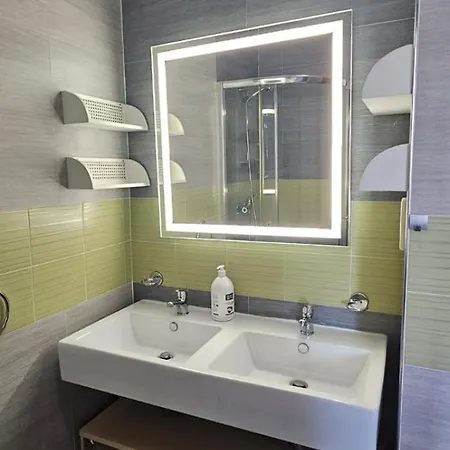 Front Sea Viewspacious 3-bedroom Apartment Sliema
