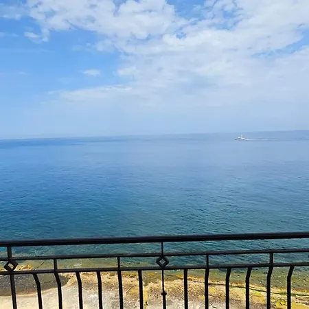 Apartment Front Sea Viewspacious 3-bedroom Sliema