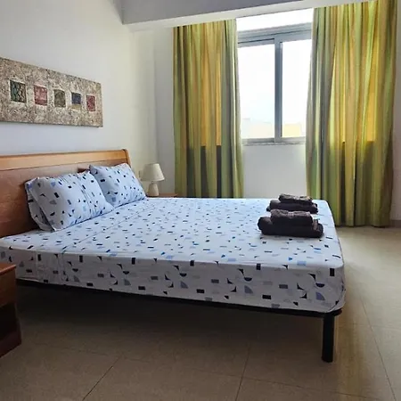 Apartment Front Sea Viewspacious 3-bedroom
