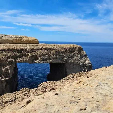 Apartment Front Sea Viewspacious 3-bedroom Sliema